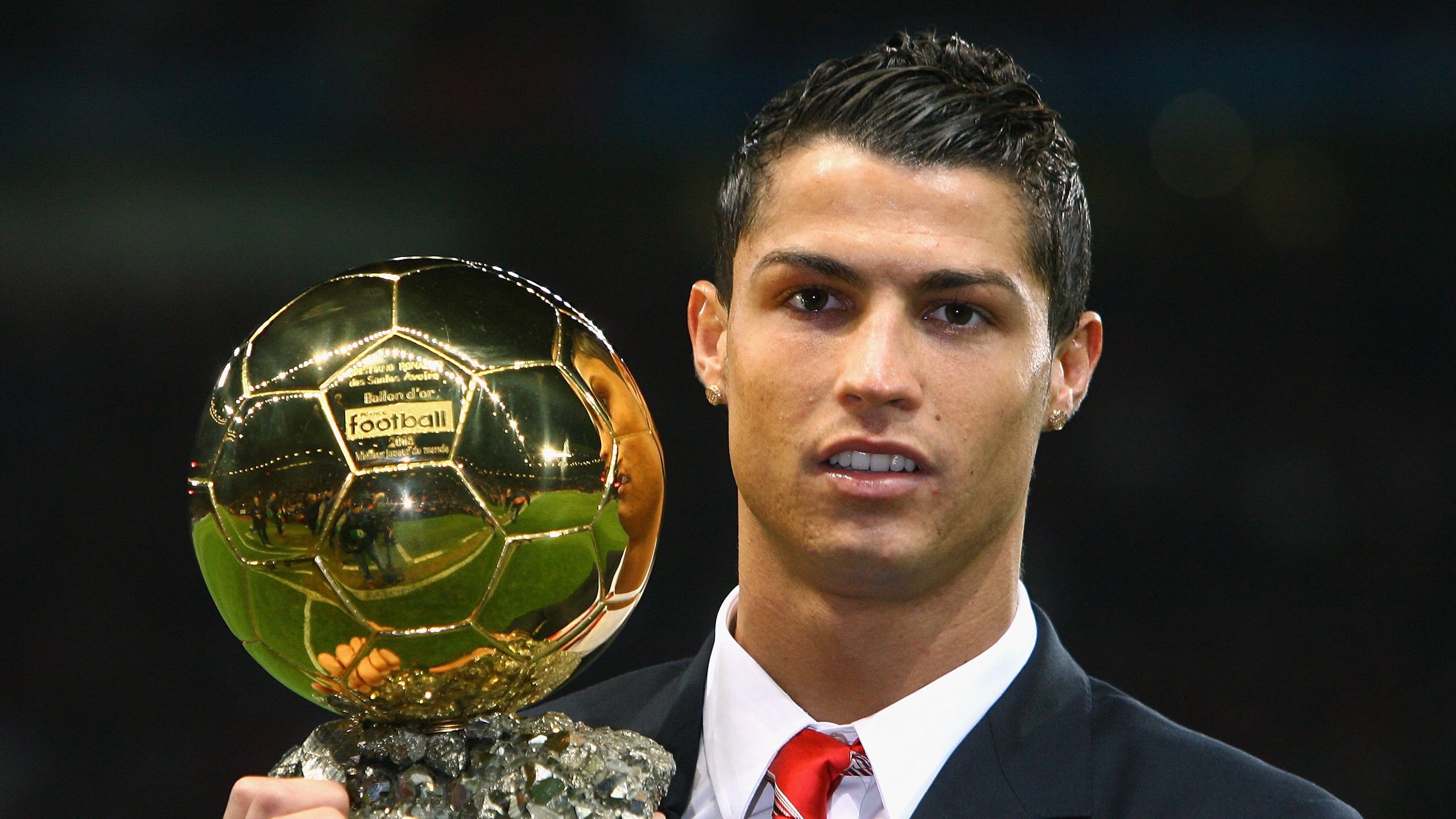 广东队强压公牛，拉文成为关键先生